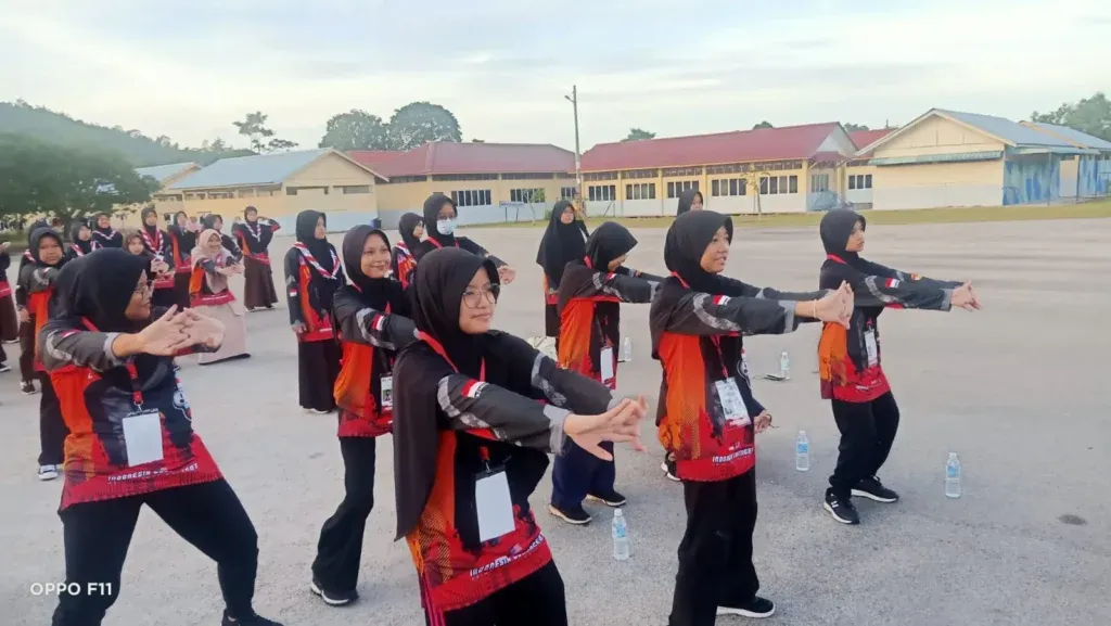 Hari kedua, peserta melaksanakan senam pagi